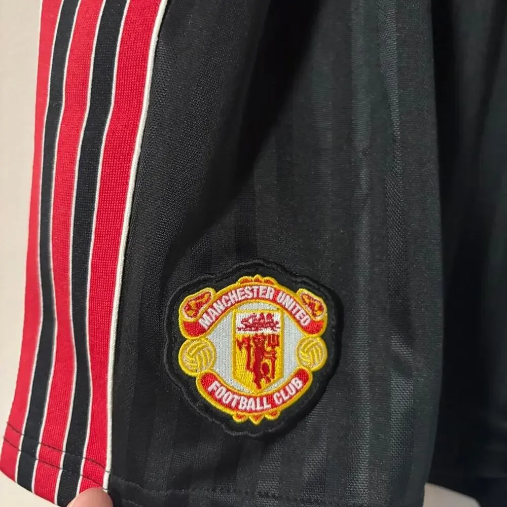 Adidas manchester united black and